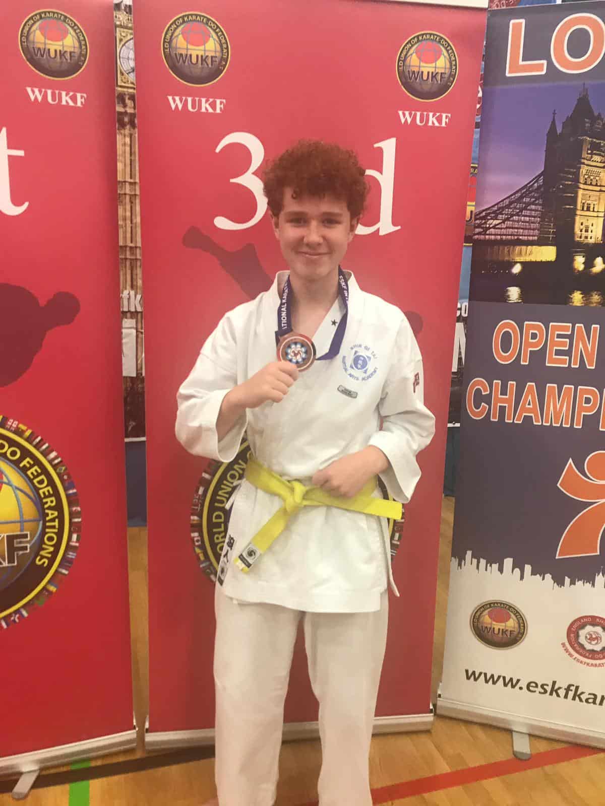 Teenagers from Basingstoke wins Karate medal